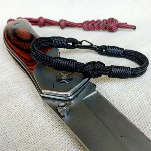 Black thin paracord bangle. Tutorials weaving for the carabiner bracelet. Viking jewelry. DIY gift. Make your own.