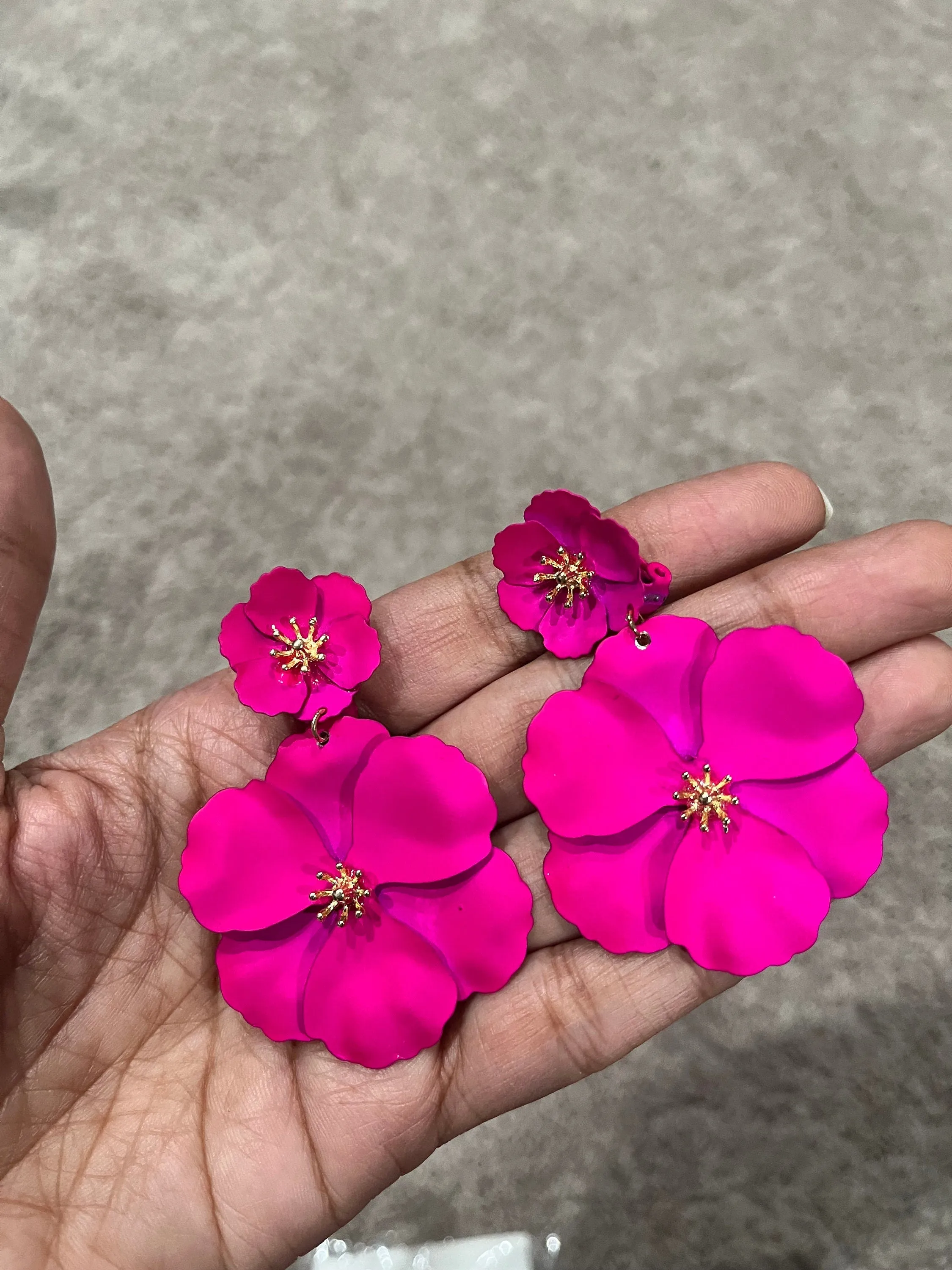 Clip on Hot pink  earrings, clip on flower fuchsia earrings, clip on pink earrings, clip on fuchsia earring 2.5 inch