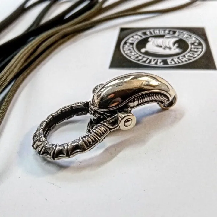 DIY gift. Do it yourself. Set for ALIEN bracelet. Paracord jewelry