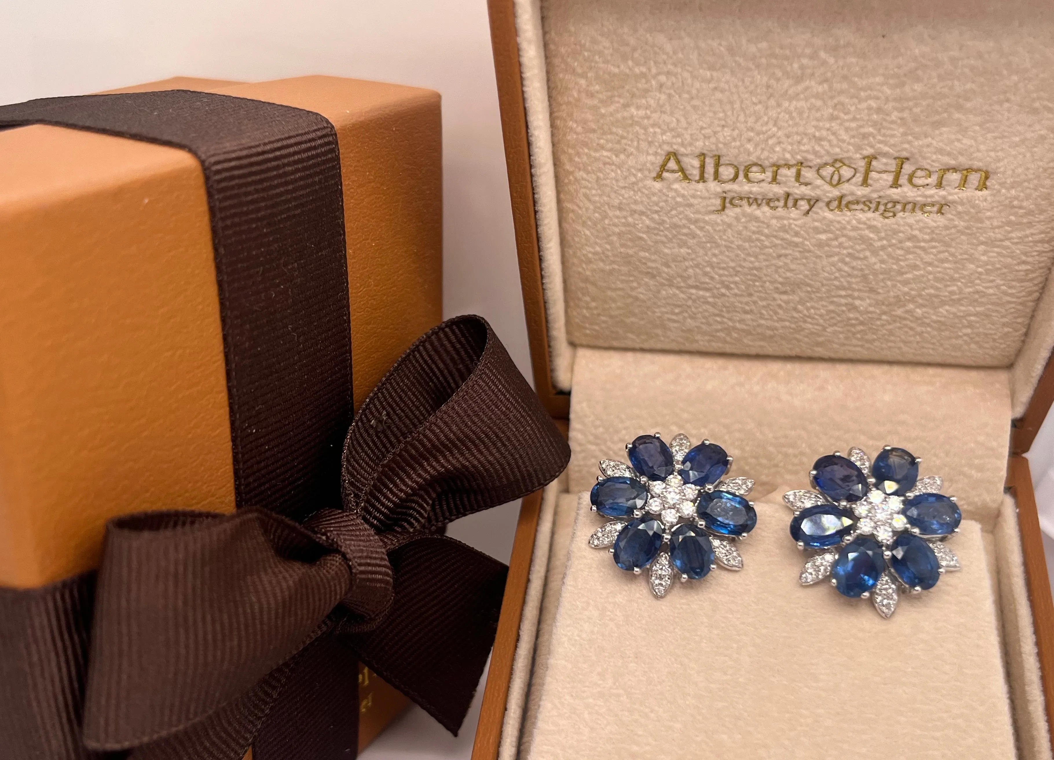 Earrings Flowers with Blue Sapphires & Diamonds