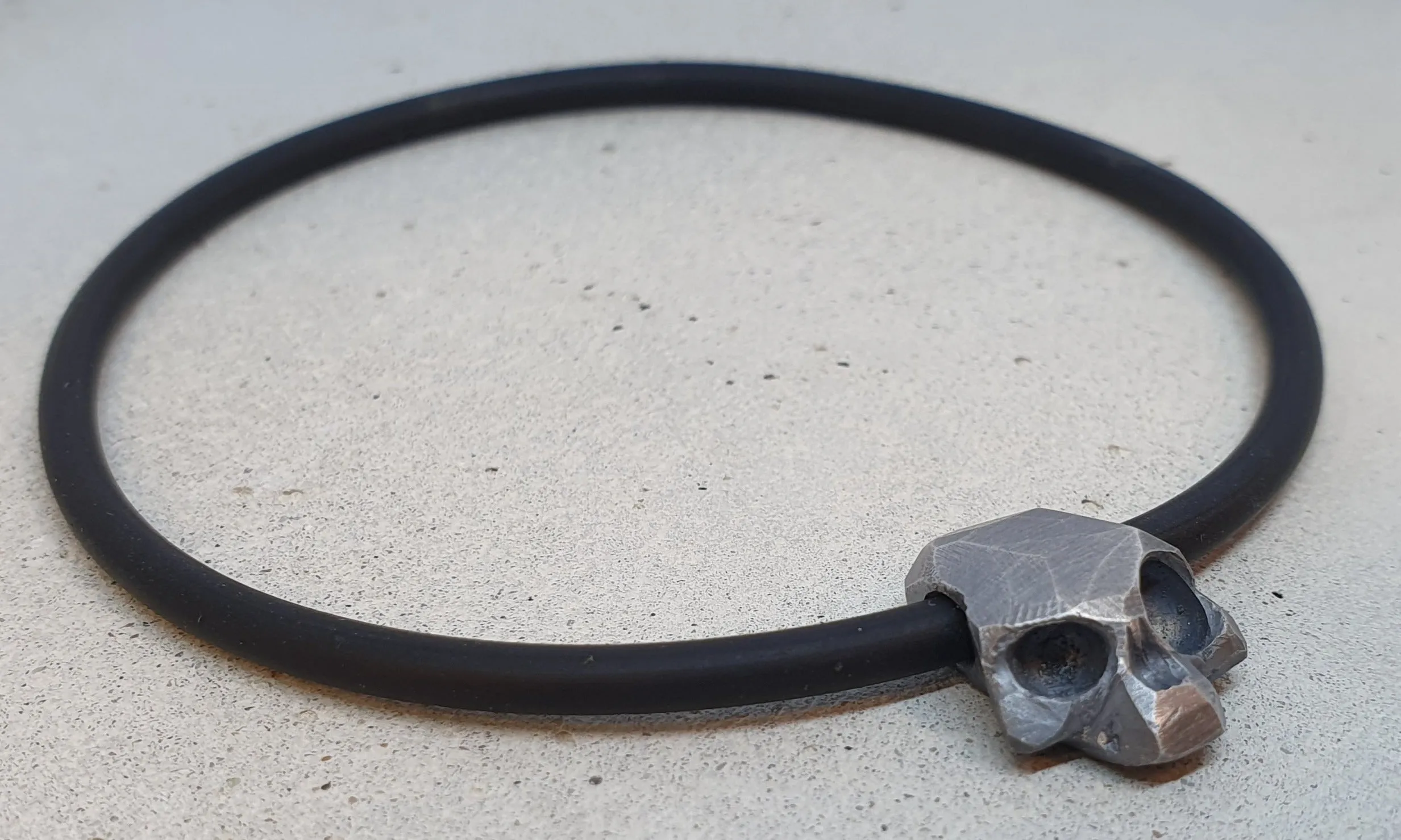 Memento Vivere Skull Bracelet