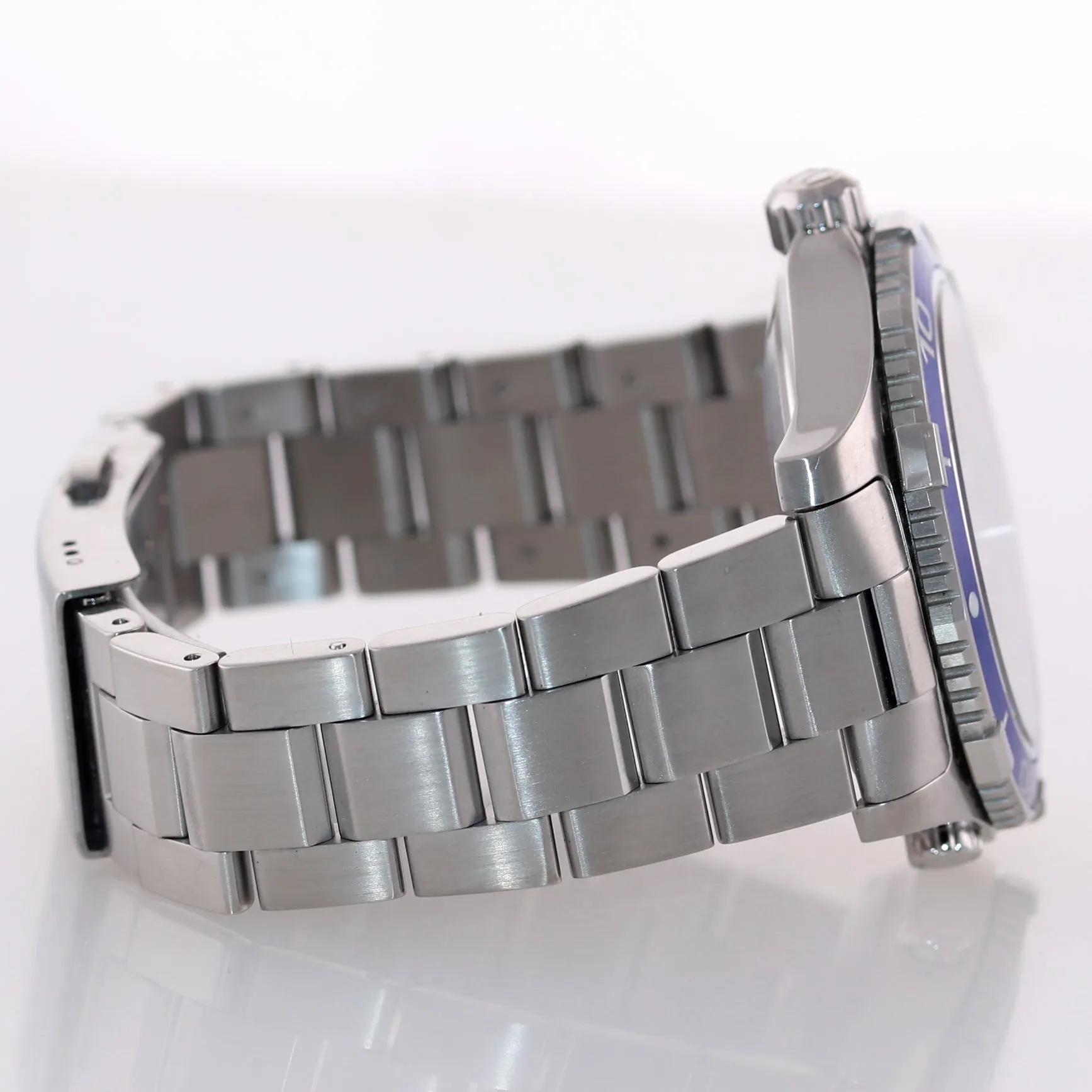 MINT Tag Heuer Aquaracer WAK2111 Steel Blue Automatic Date 41mm Dive Watch
