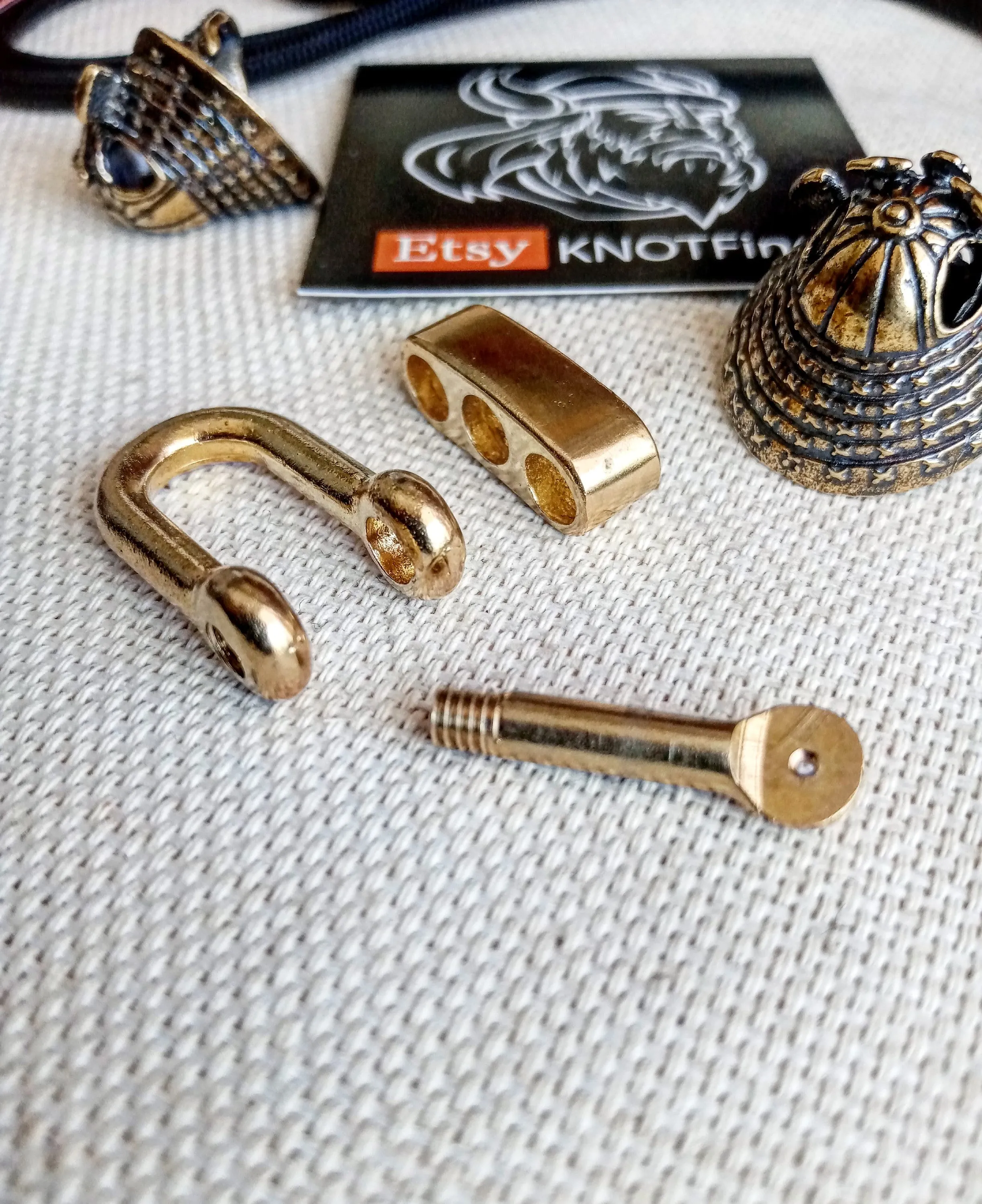 SAMURAI, paracord 550. Set for weaving a bracelet from paracord.  DIY gift.  Do it yourself.