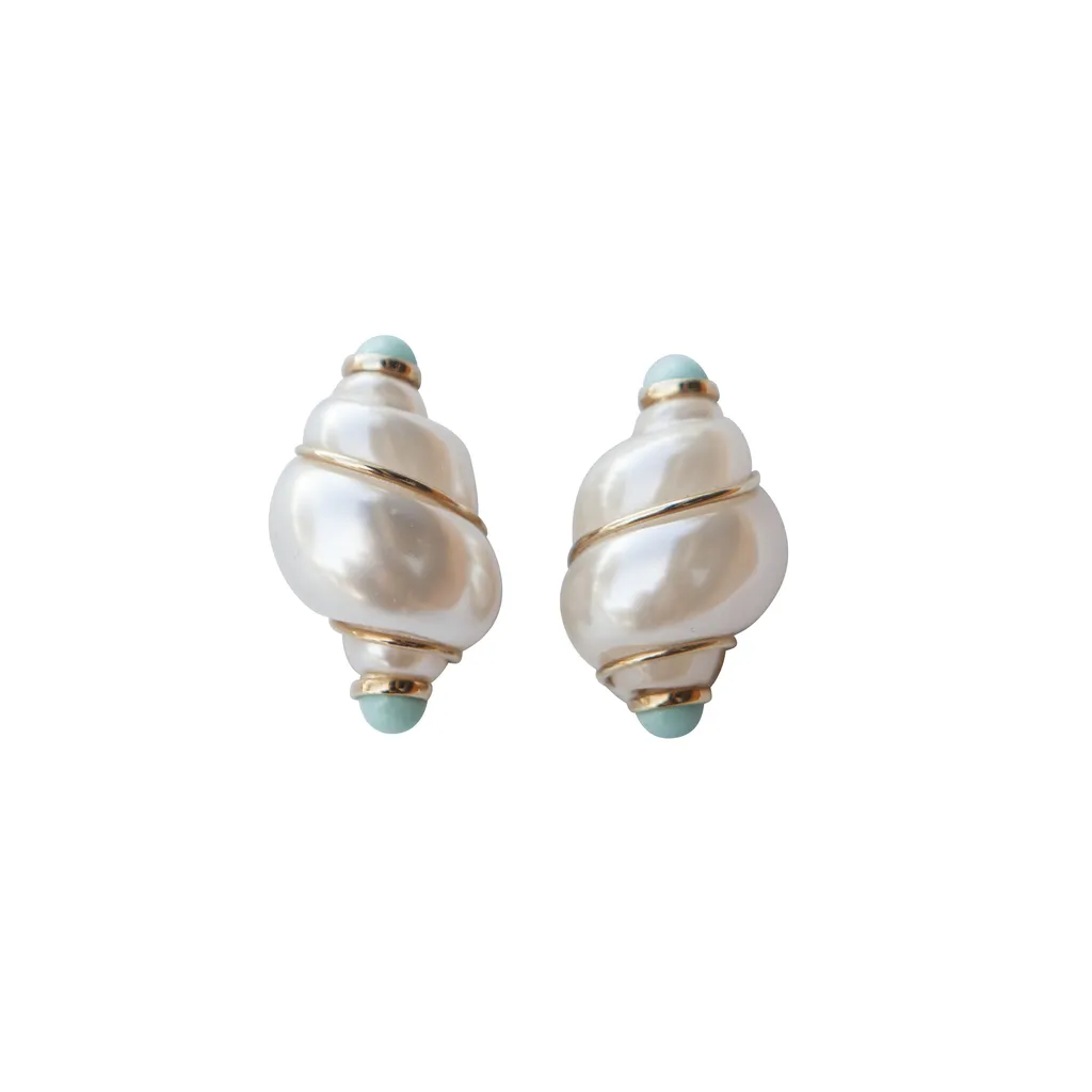 Shell Earring