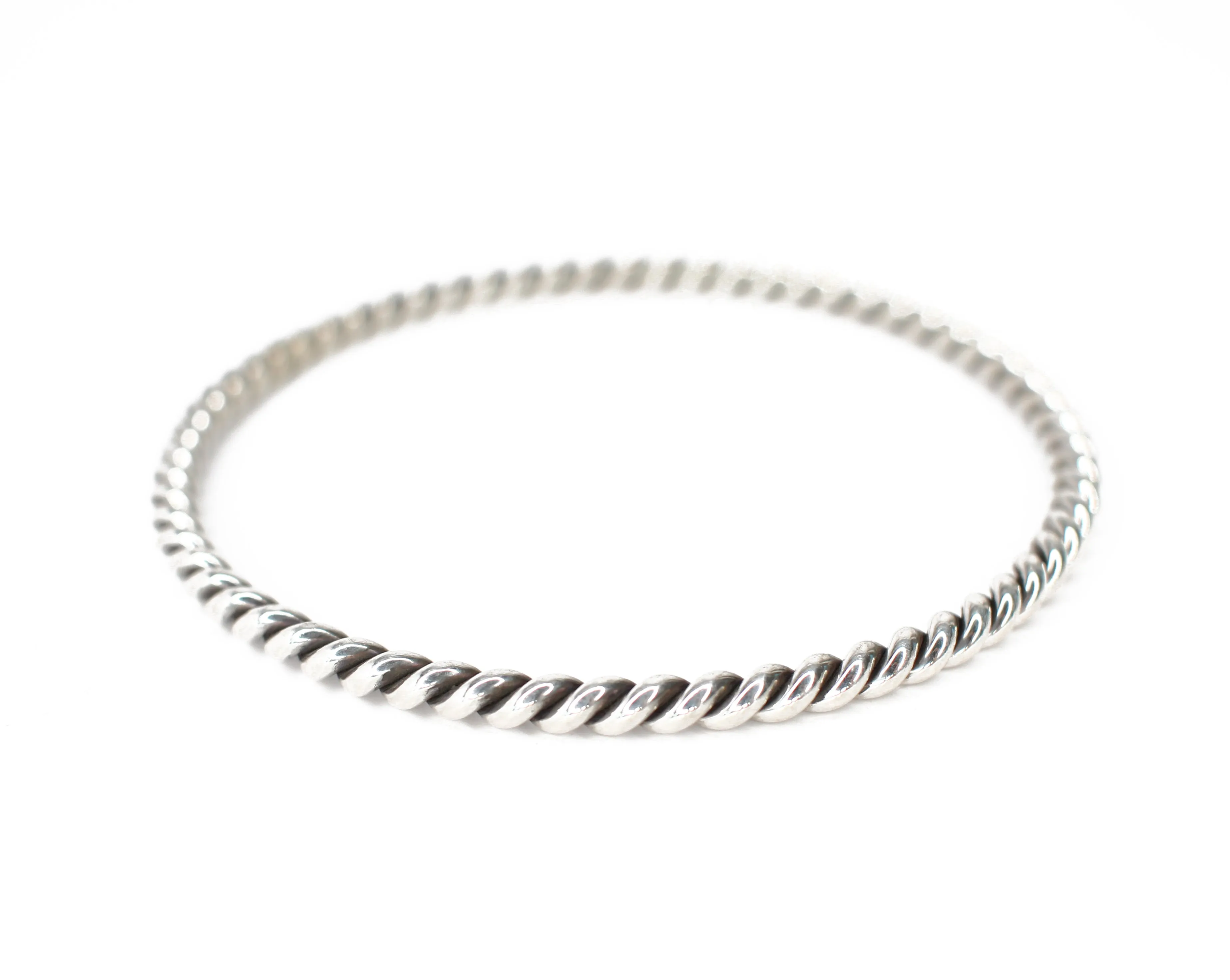 The Classic Rope Bangle (4mm) - 8"