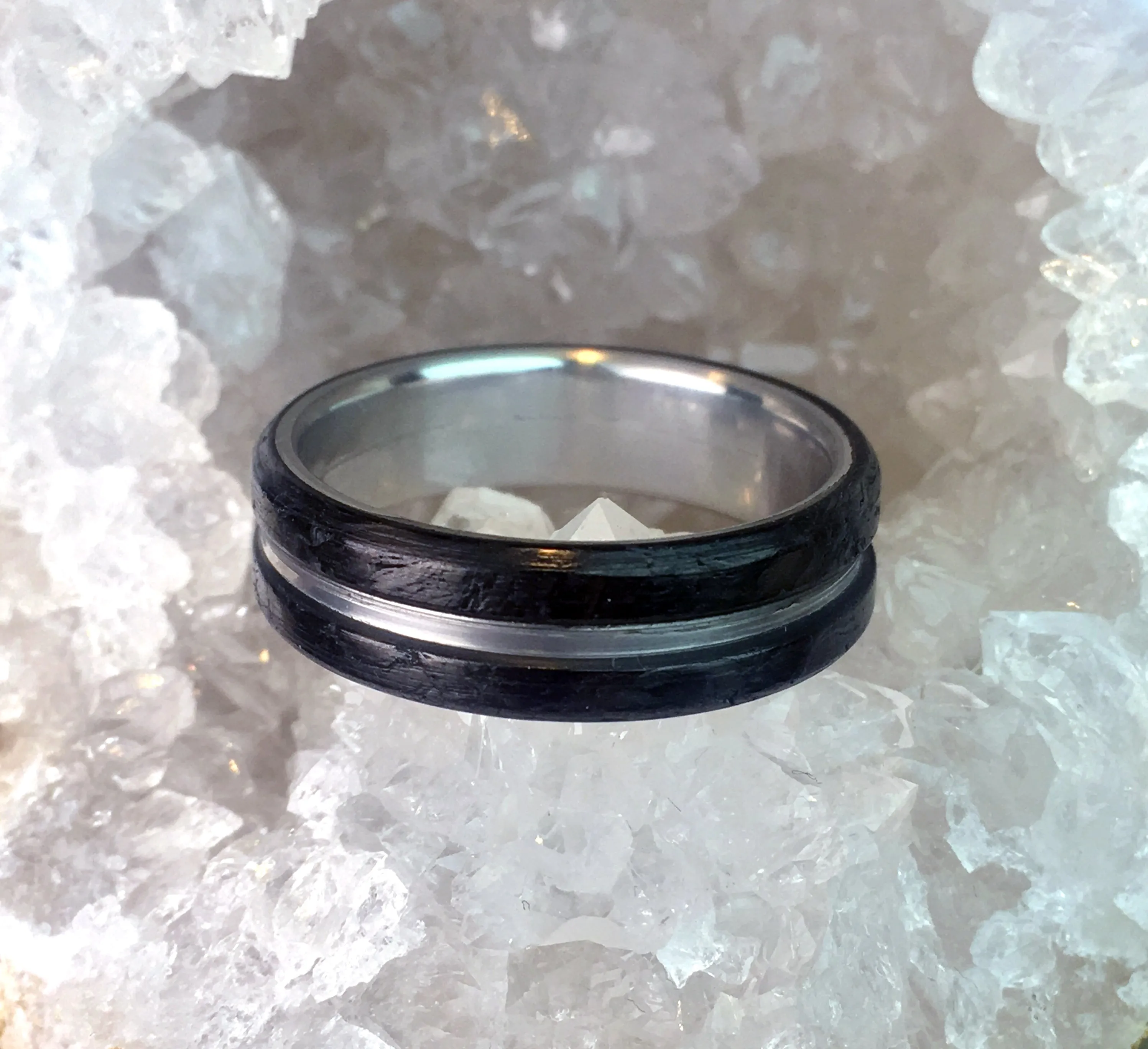 The Noble - Carbon Fiber &amp; Metal Ring