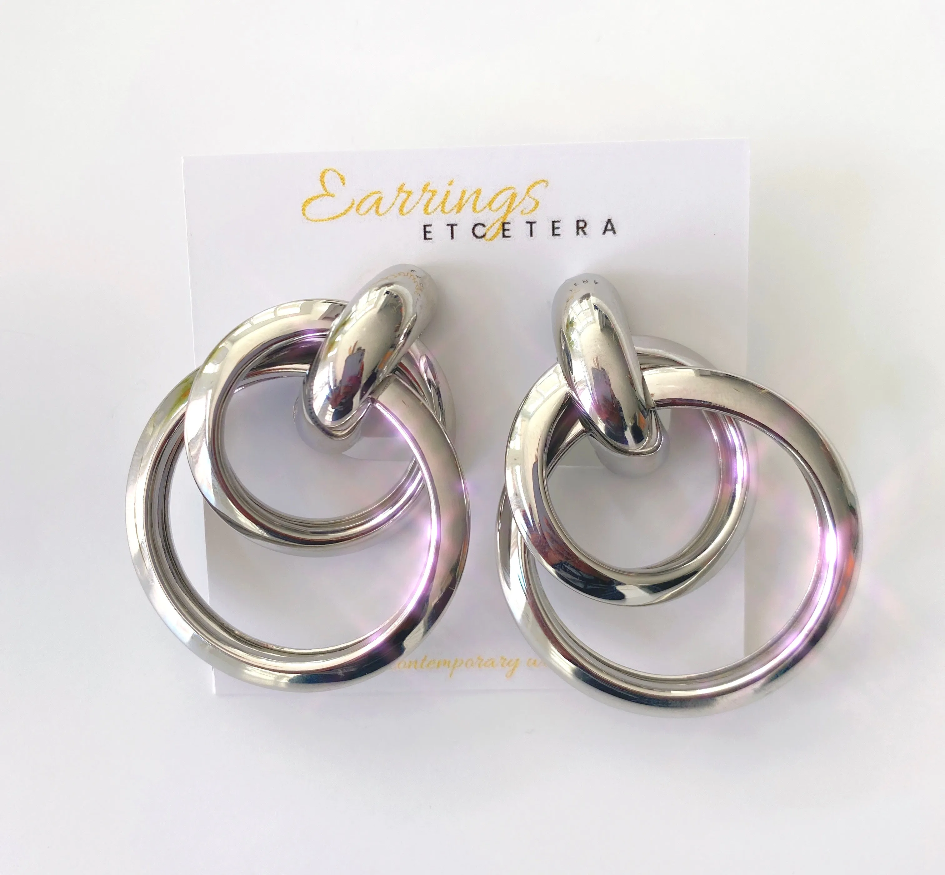 VINA OVERSIZED STUDS (CLIP-ON)