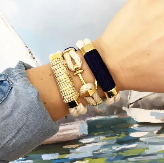 Waverly - Ivory/Navy/Gold