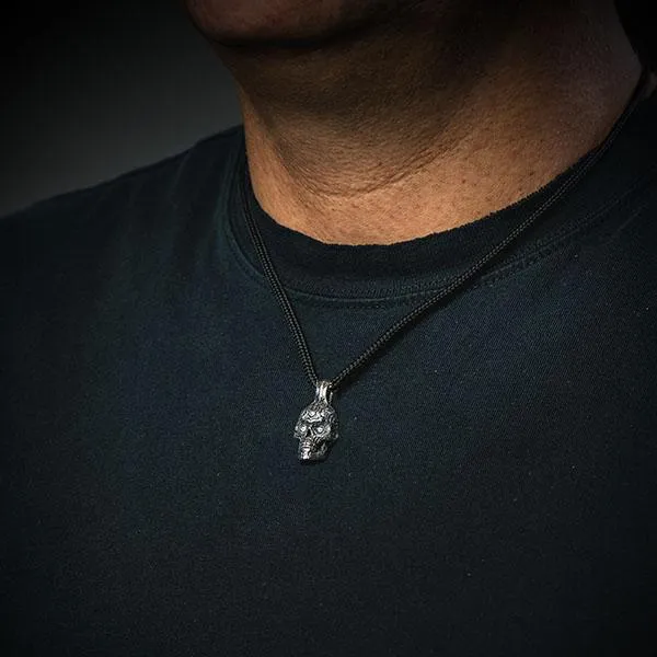 William Henry P5 "Renegade" Pendant on Paracord